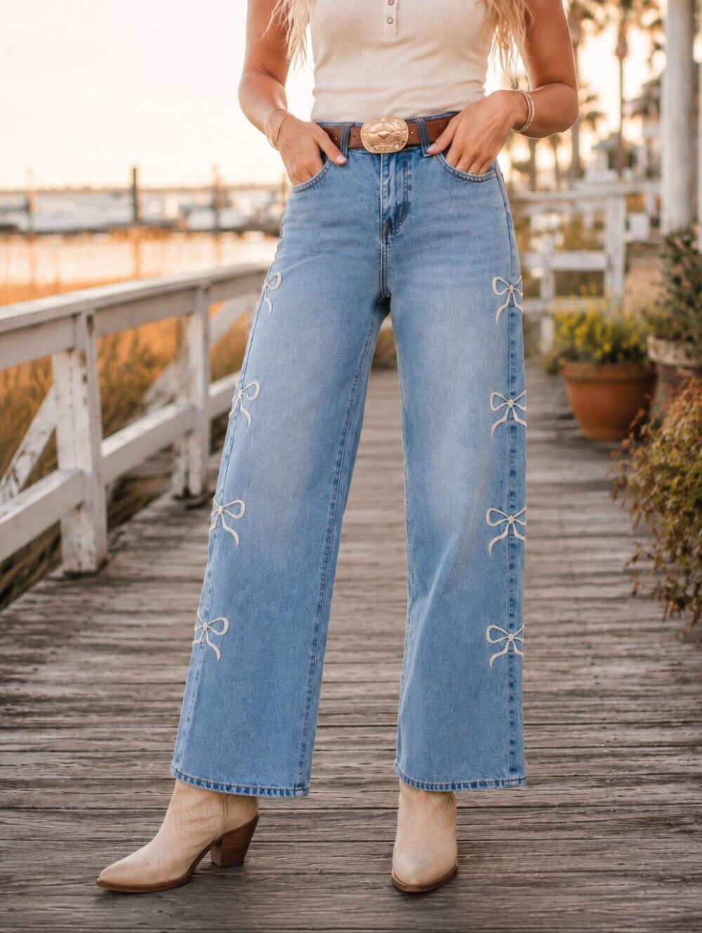 Flying Angel Light Wash Bow Embroidered Wide Leg Jeans Size 1/25